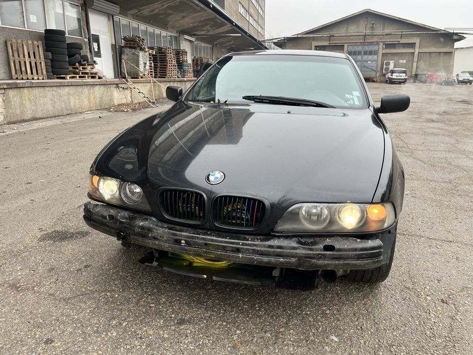 На части BMW E39 520i Ръчка