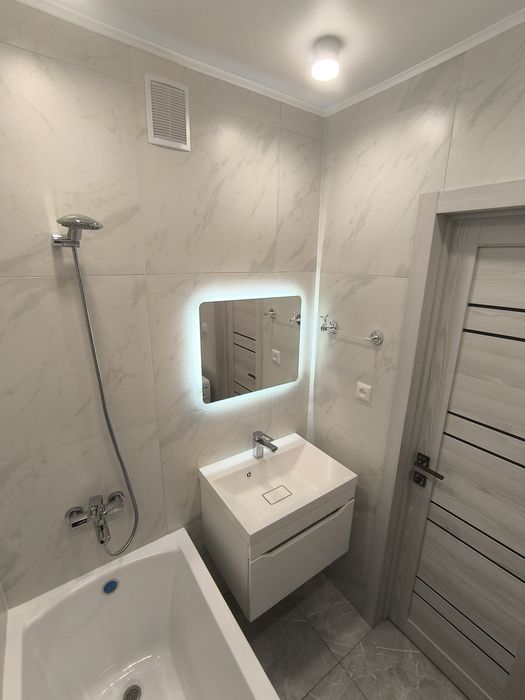 Кафельщик. Ремонт сан узлов.