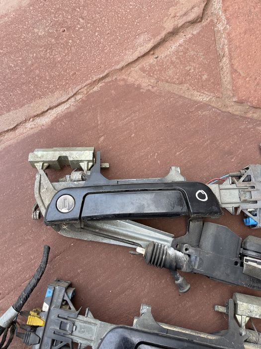 Ручка до рест 88-92год на BMW e34