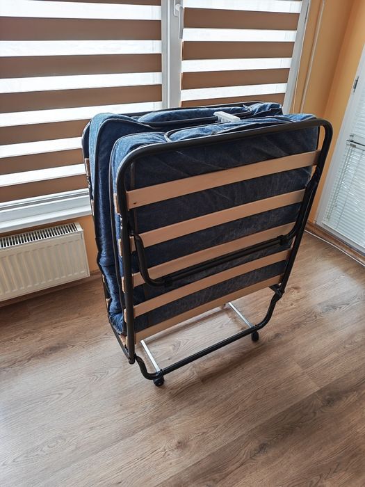 Сгъваемо легло с подматрачна рамка и матрак 10 см