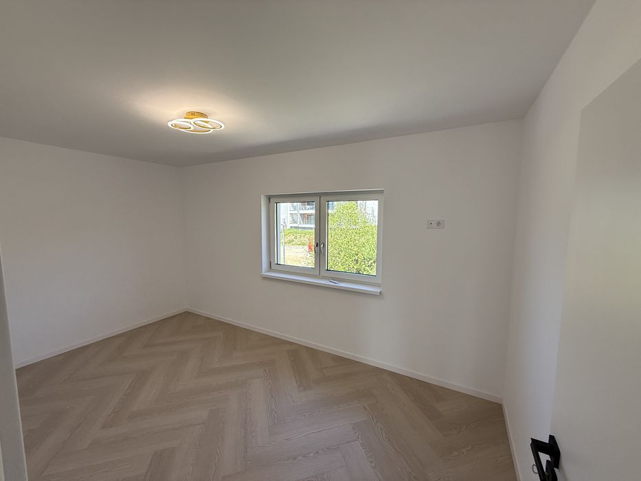Vand apartament 3 camere/ schimb cu auto
