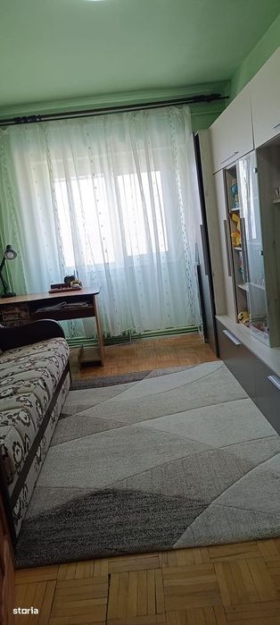 Apartament cu 4 camere - Nicolina