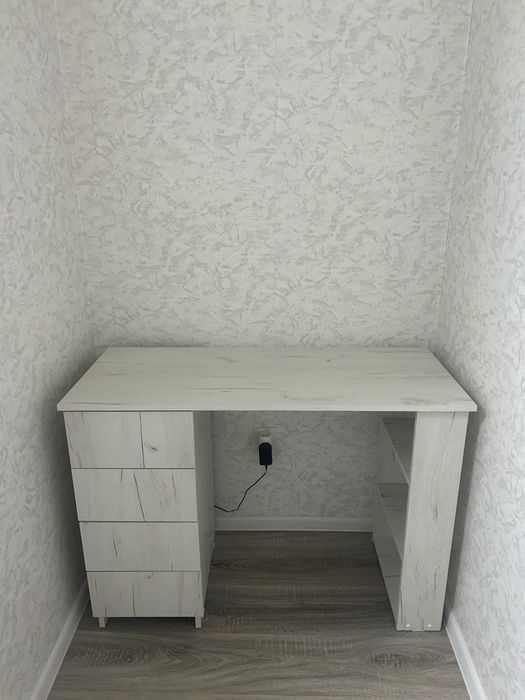 Стол компьютерный новый