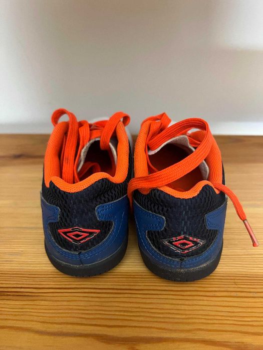 Детски Футболни Обувки "Umbro" 32 номер