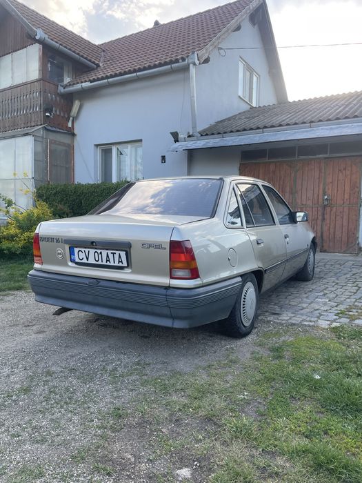 Opel Kadett E – 1.6i Benzină – 1988