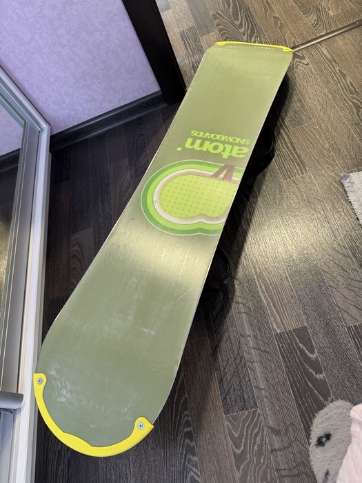 Сноуборд atom 125см (без креплений)
