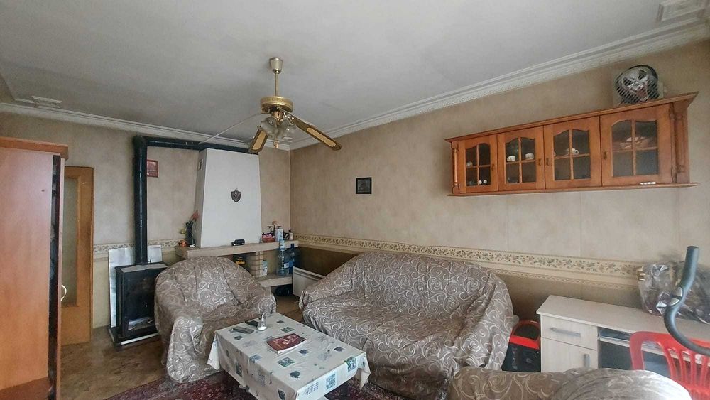 Тристаен апартамент в кв. Дружба, гр. Хасково