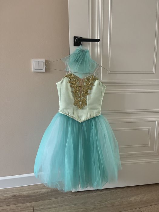 Платье бальное