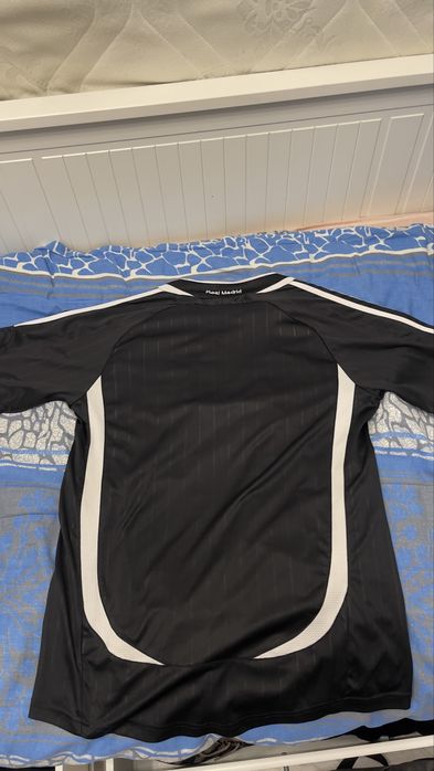 Продам ретро форму реал мадрид Размер M