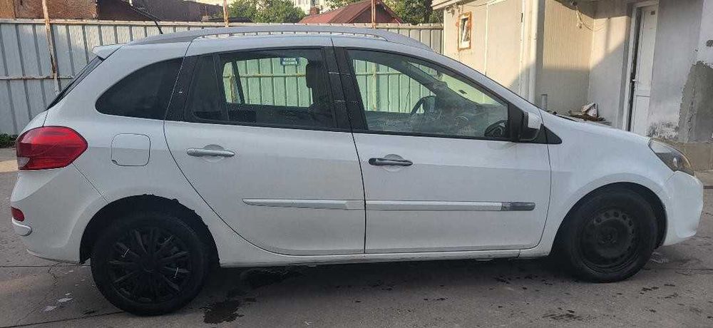 RENAULT Clio 2011 — imagine 4