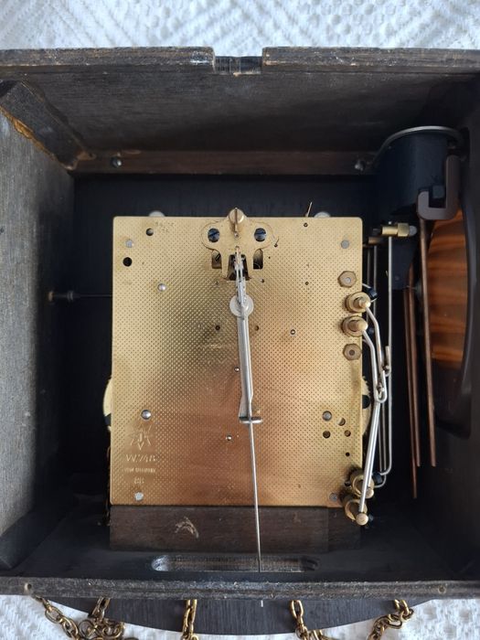 Ceas de perete cu pendul Junghans cu difuzor 1971