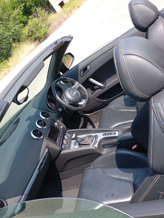 Ауди ТТ R32 кабрио 2012 год