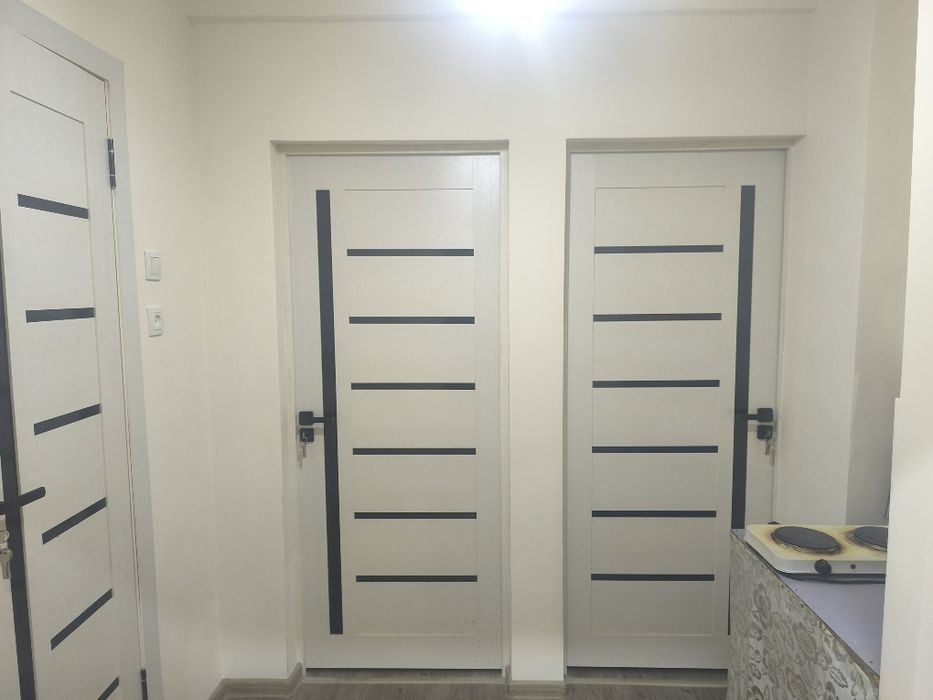 Sergeli tumani Quruvchilar mavzesi 2/2/9 xonadon sotiladi.