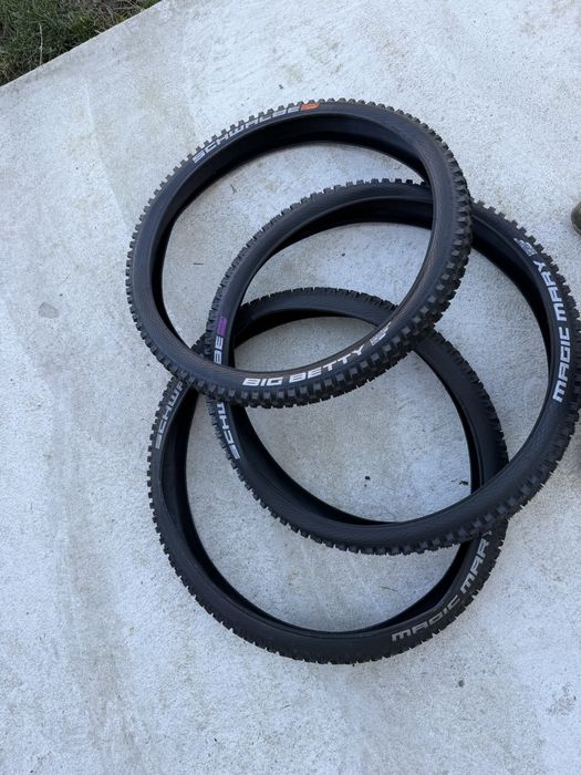 Външни гуми Schwalbe Magic Mary и  Big Betty