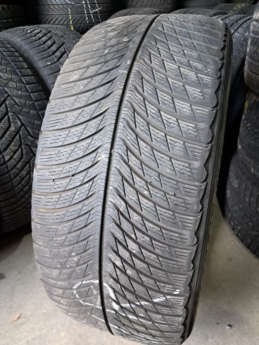 1xAnvelopa second iarn 235 65 R17  Michelin
