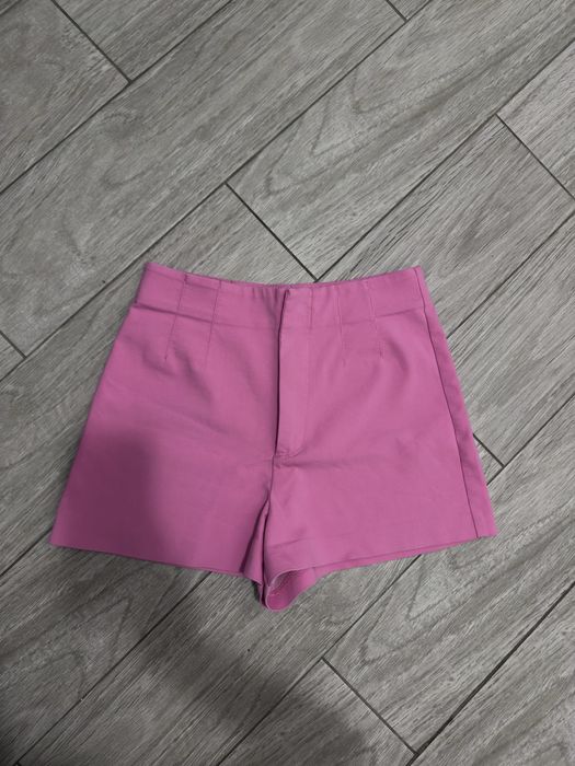 Къси панталонки Zara