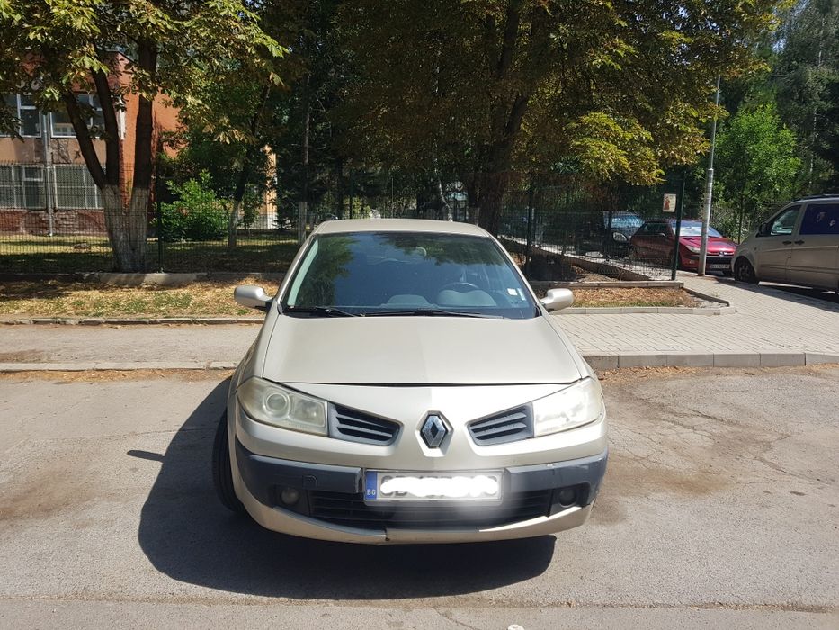 Продавам Renault Megane 1.6 I