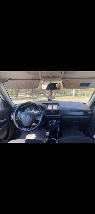 Приора сатылады срочно