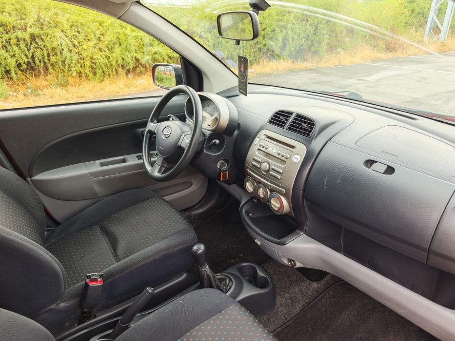 Daihatsy Sirion 1.0i 12V Газ-Бензин