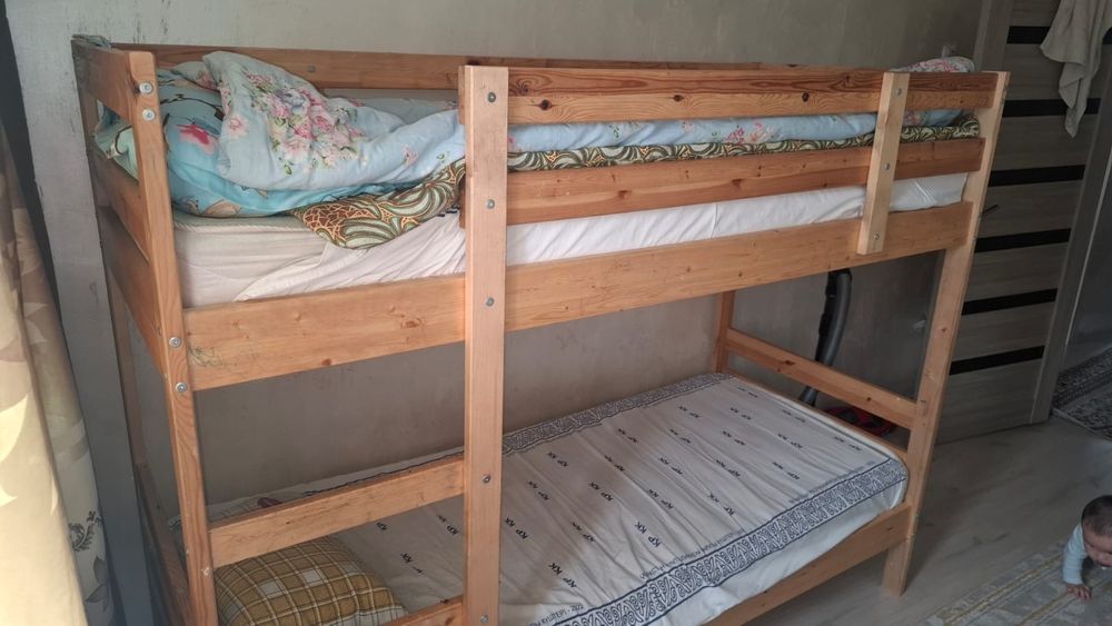 Кровать двухъярусная