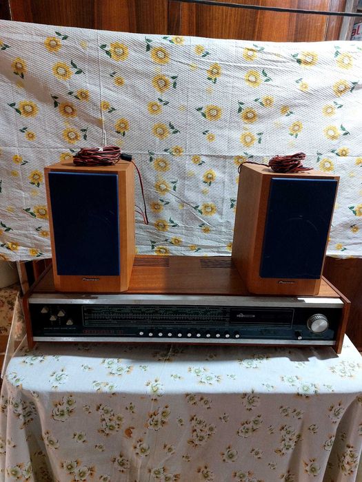 Vând radio și radiocasetofon