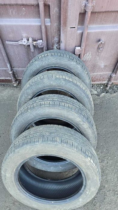 Продам комплект летних шин