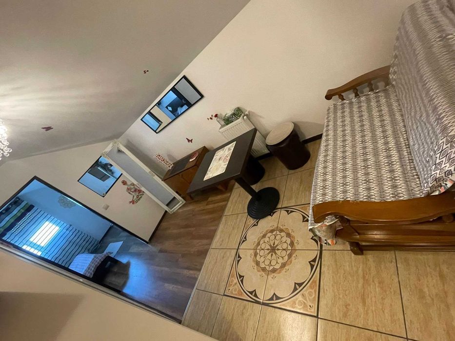 Cazare apartament regim hotelier, PARCARE, 2,2 km Spitalul Judetean
