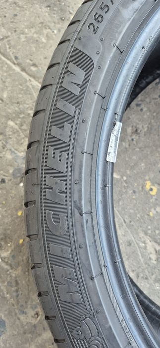 2 anvelope vara ca noi Michelin 265/40/21,dot 2025.Pretul este pe bucata.