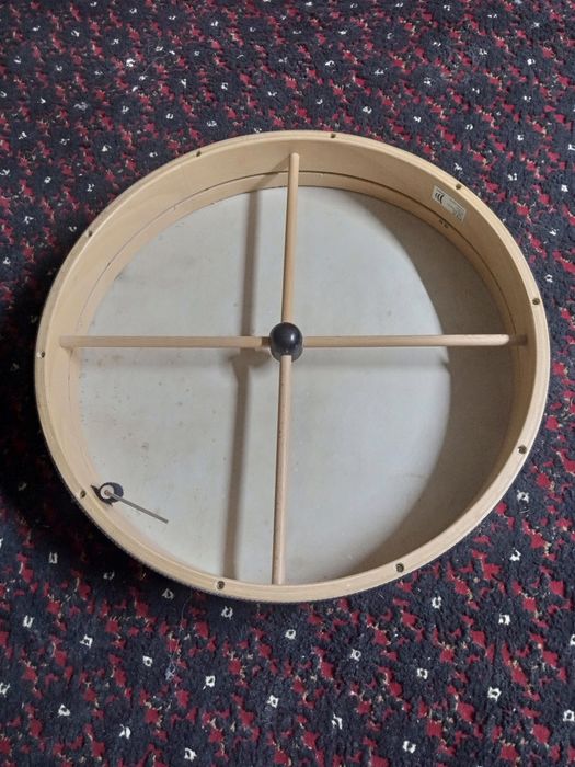 Dumbira (doyra) sotiladi