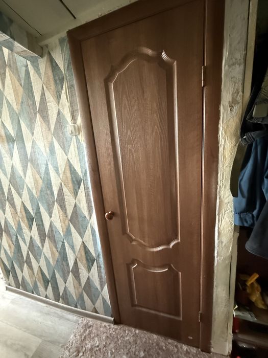 Продам 2 двери межкомнатные.