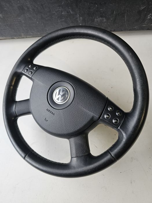 volan piele cu comenzi original volkswagen passat b6 (model sua)

star