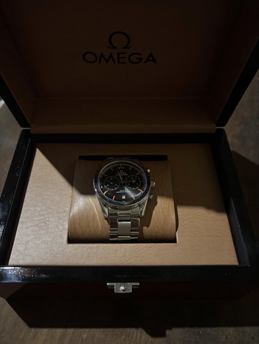 Omega speedmaster swiss watch