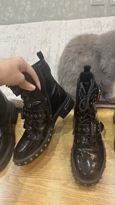 Сапожки ботильоны