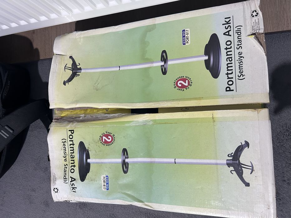 Vand cuier de haine nou