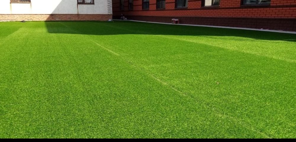 Искусственный газон.