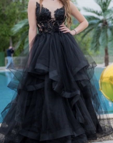 Абитуриентска рокля , официална рокля