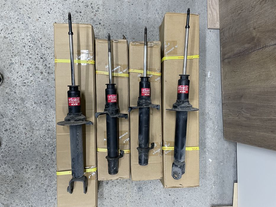 Honda Accord от 2008 до 2012 (8го поколения) амортизатор KYB excel-g