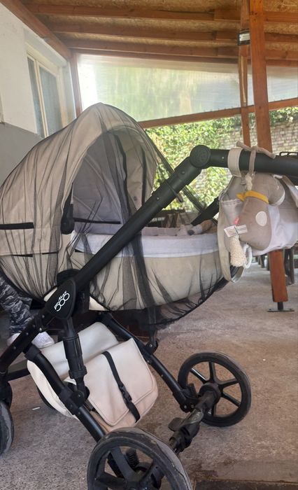Бебешка количка Dada Prams 500 (2 в 1) – Зимен кош + Столче за кола (Макси)