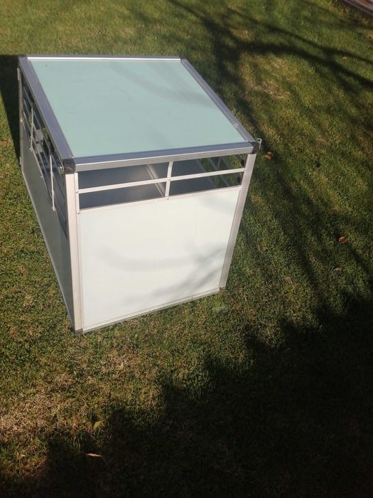 Кучешка колиба - къщичка Алуминиева