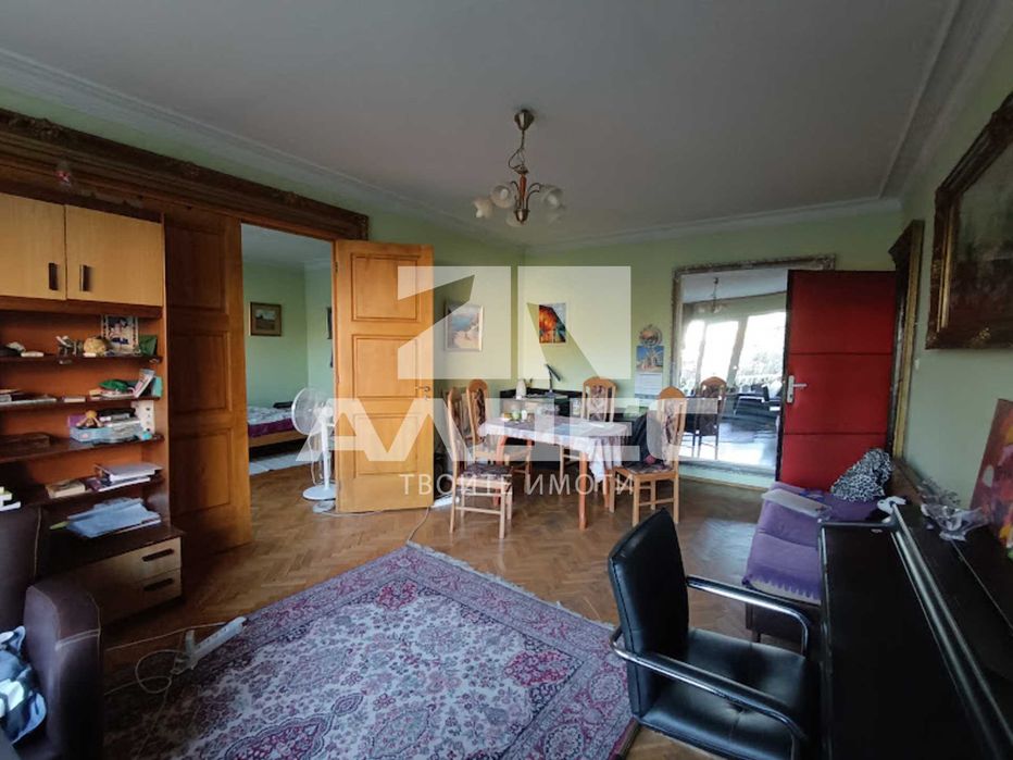 Дава се под наем Четиристаен апартамент в София, Център - 112 кв.м за 920 € - Снимка #1