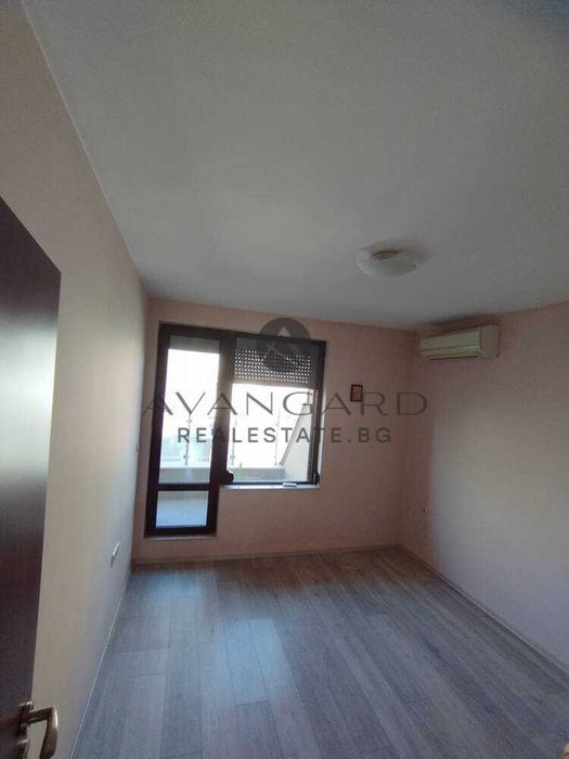 Продава се Тристаен апартамент в Пловдив, Каменица 2 - 109 кв.м за 2606 €/кв.м - Снимка #5