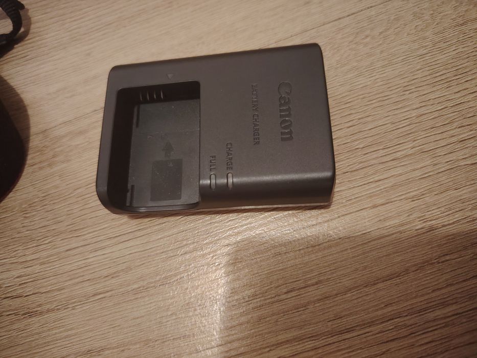 Canon EOS m50 makr ii +  2 обектива