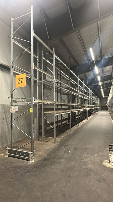 Rafturi metalice industriale