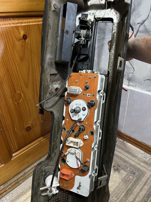 Продам панель приборов ВАЗ 2107