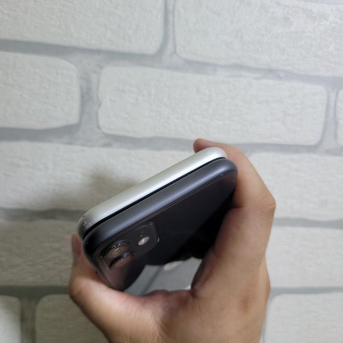 IPhone 11  64 GB