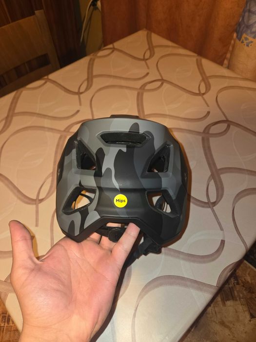 Каска Fox Speedframe Camo Mips (Модел Декември 2024) – Като нова!