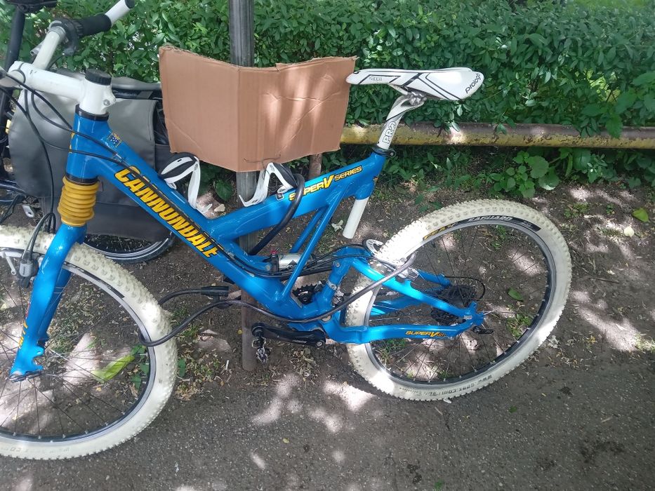 Bicicleta  Cannodale  Super V serie aluminiu