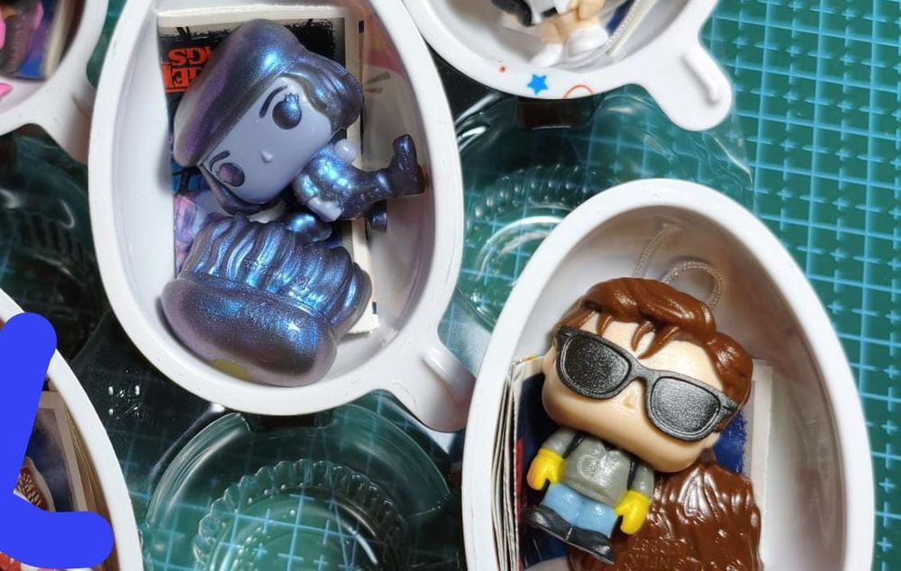 Повторы Киндер Очень странные дела