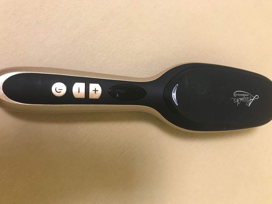 Perie electrica Alessandra Ambrosio