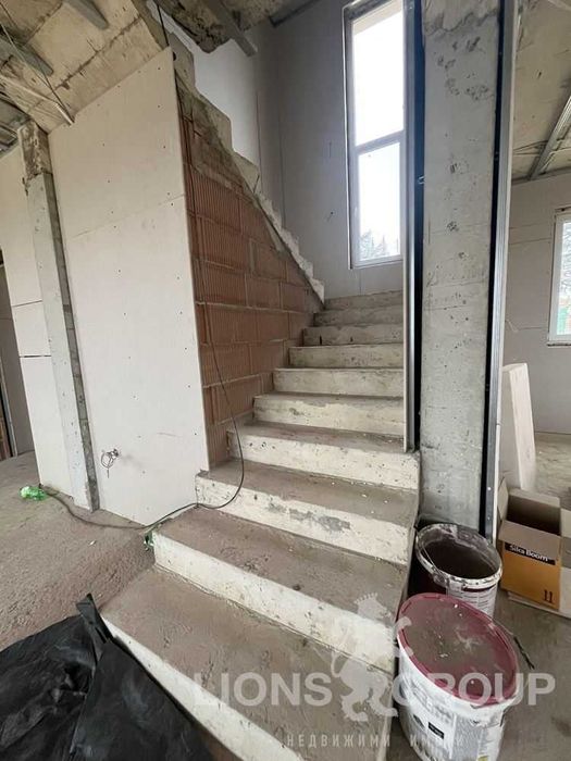 Продава се Къща в Варна, м-т Боровец - юг - 200 кв.м за 975 €/кв.м - Снимка #9